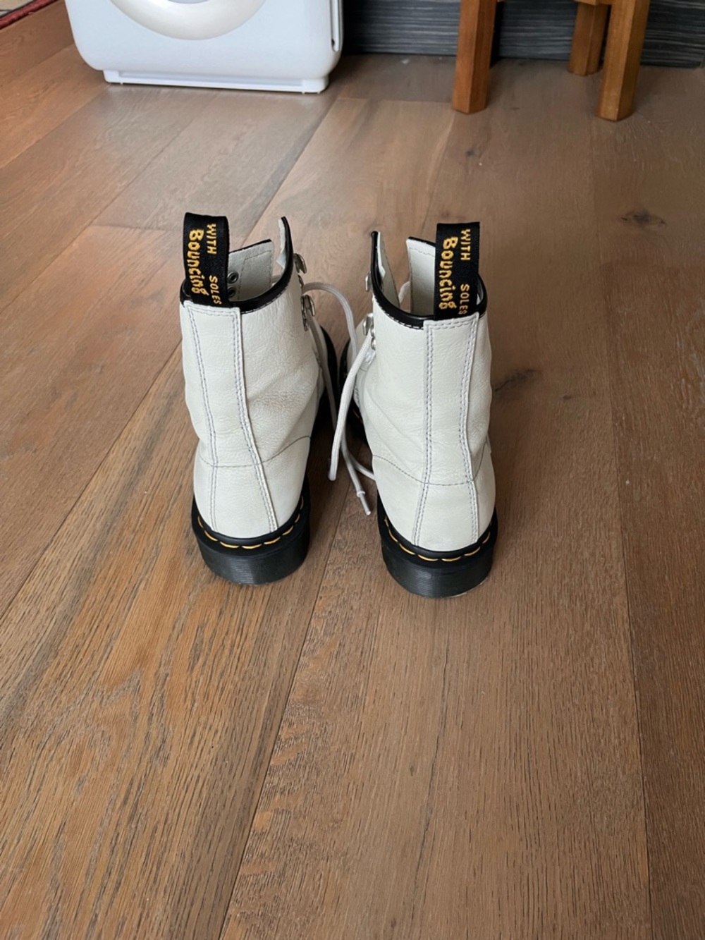 Dr. Martens 101 Silver Hardware Virginia Leather White Lace-Up Ankle Boots - Picture 8 of 8